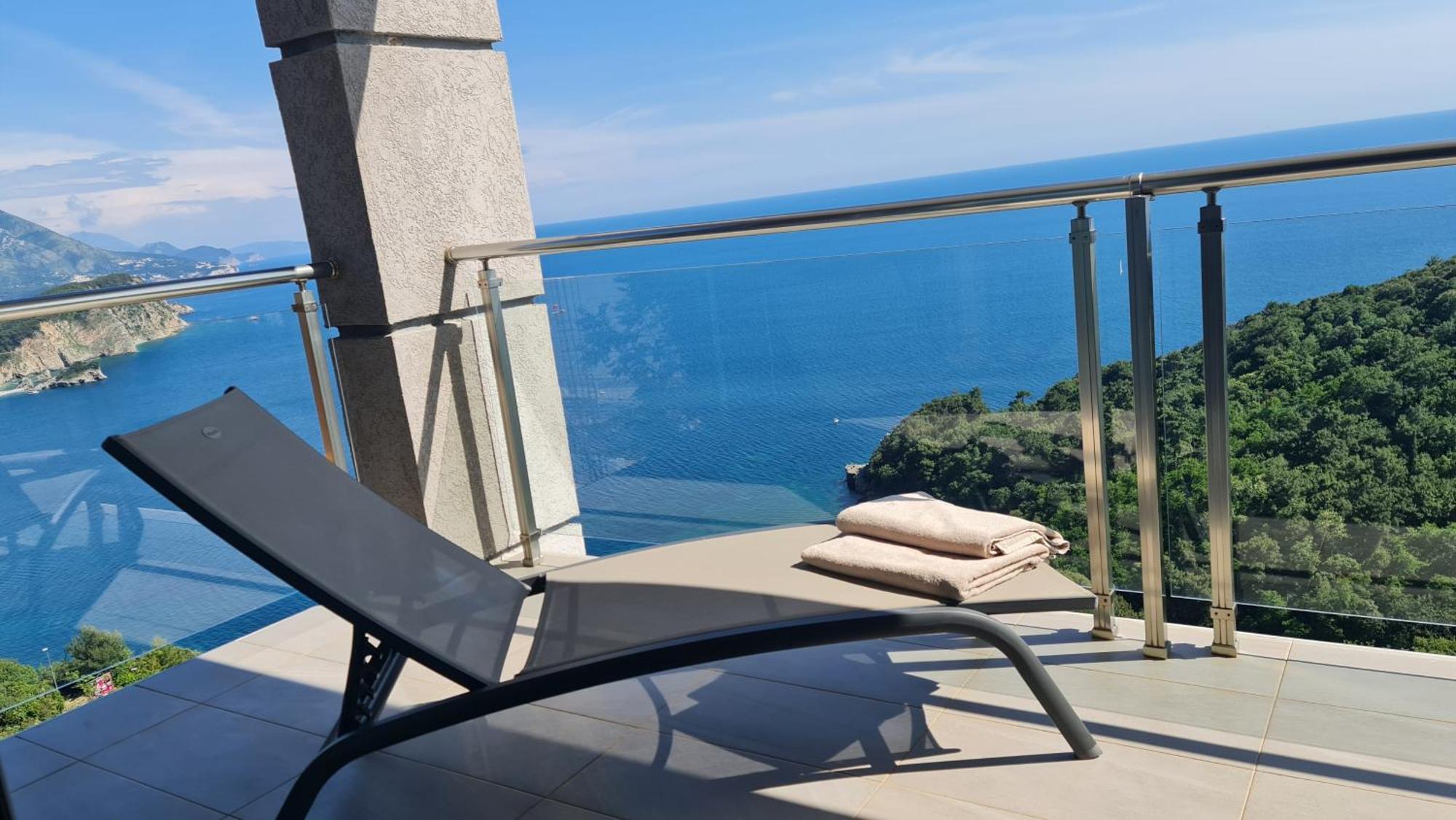 Altezza Luxury 11 * Budva